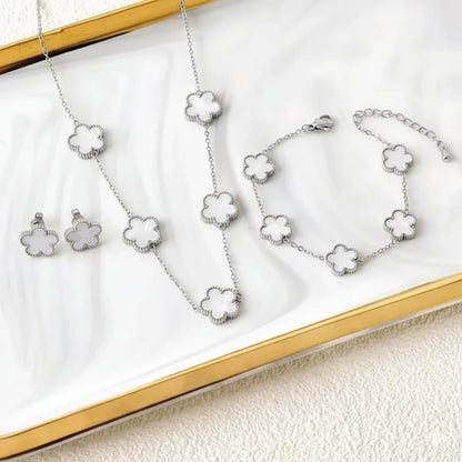 Lucky Clover Necklace – Free Bracelet & Earrings Gift Set